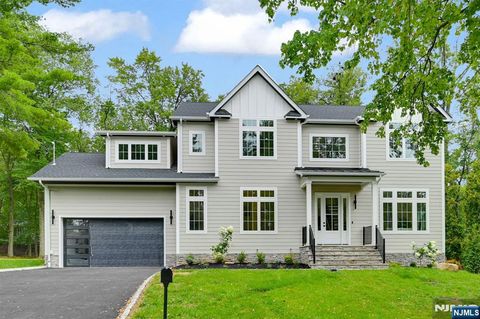 Photo of 76 Springbrook Road, Livingston, NJ 07039 (MLS # 25028061)