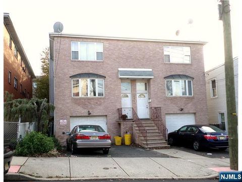 Photo of 454 Cliff St, Fairview, NJ 07022 (MLS # 26010667)