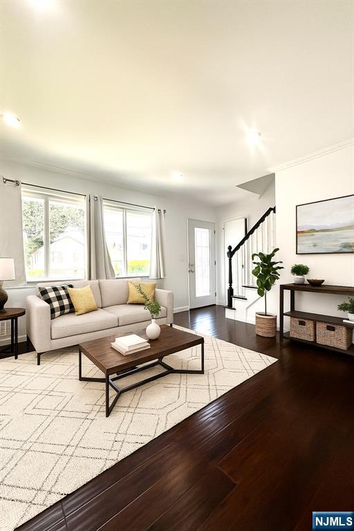 204 Hillside Avenue