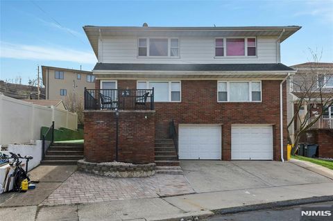 Photo of 2 Carlen Ct #1, Fairview, NJ 07022 (MLS # 26019954)