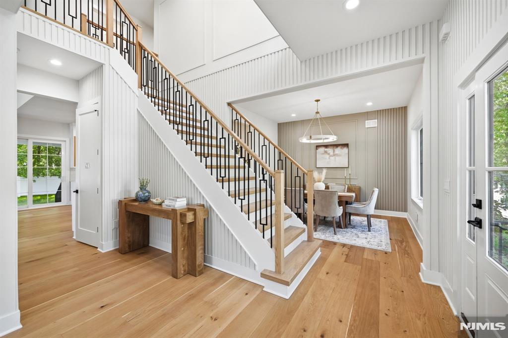 17 Arlington Drive