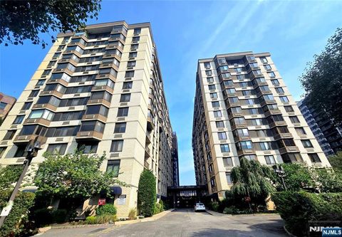 Photo of 316 Prospect Avenue #2D, Hackensack, NJ 07601 (MLS # 26007081)