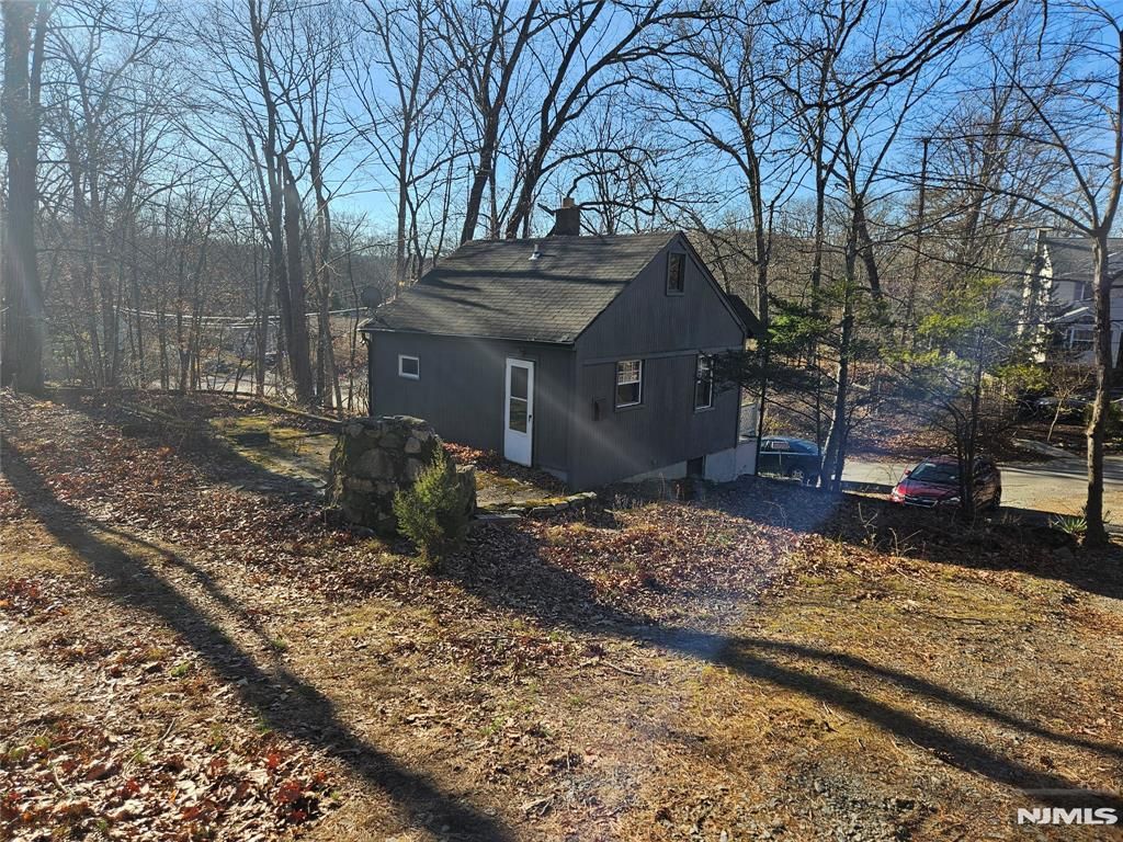 Photo of 3 Elm Street, Wanaque, NJ 07420 (MLS # 25042159)