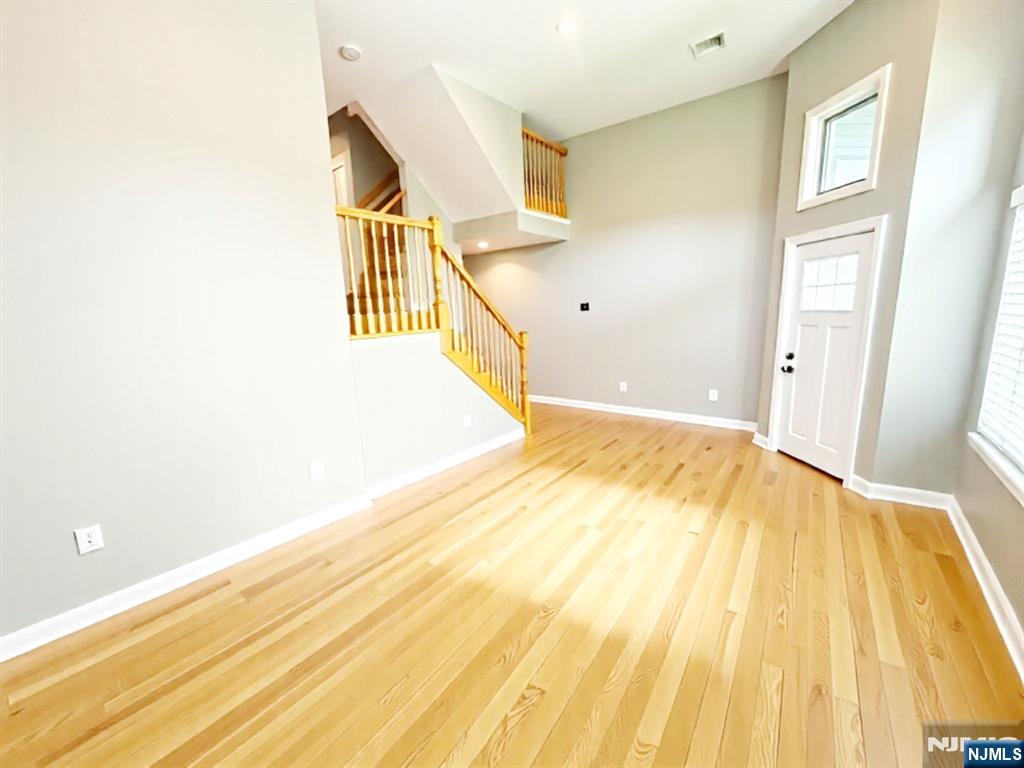 17 Chamberlain Avenue B