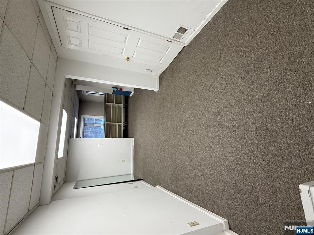 56 Central Avenue Downstairs