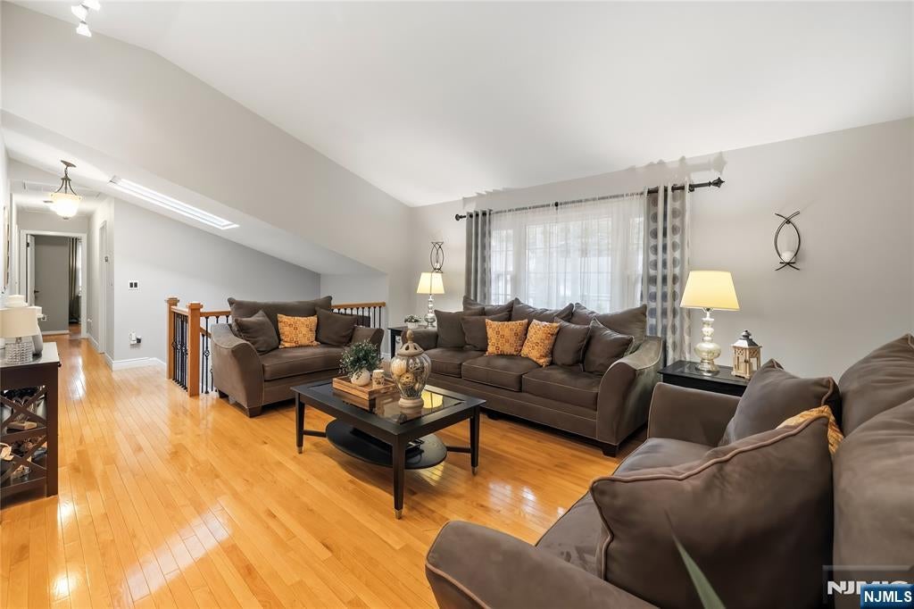 2 Benson Avenue