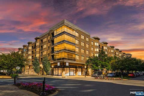 Photo of 20 Ave At Port Imperial #233/ 235, West New York, NJ 07093 (MLS # 26025718)