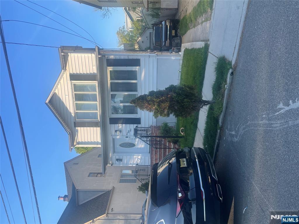 Homes for Sale in Northern NJ | ThisIsRiverEdge.com 459 Lawton Avenue