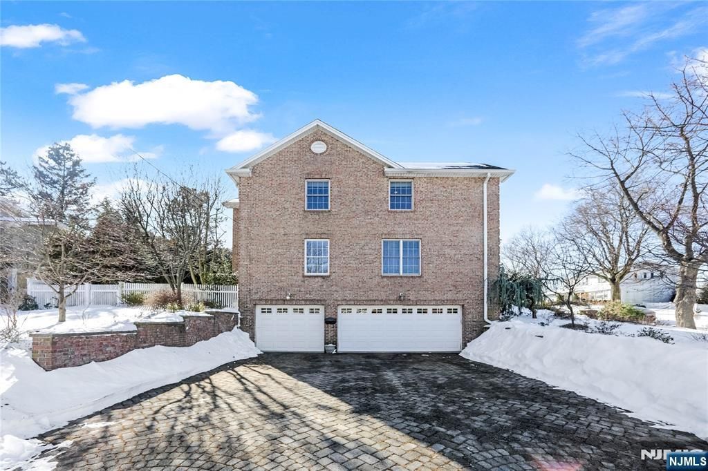 Photo of 365 Forest Drive, Englewood Cliffs, NJ 07632 (MLS # 26003948)