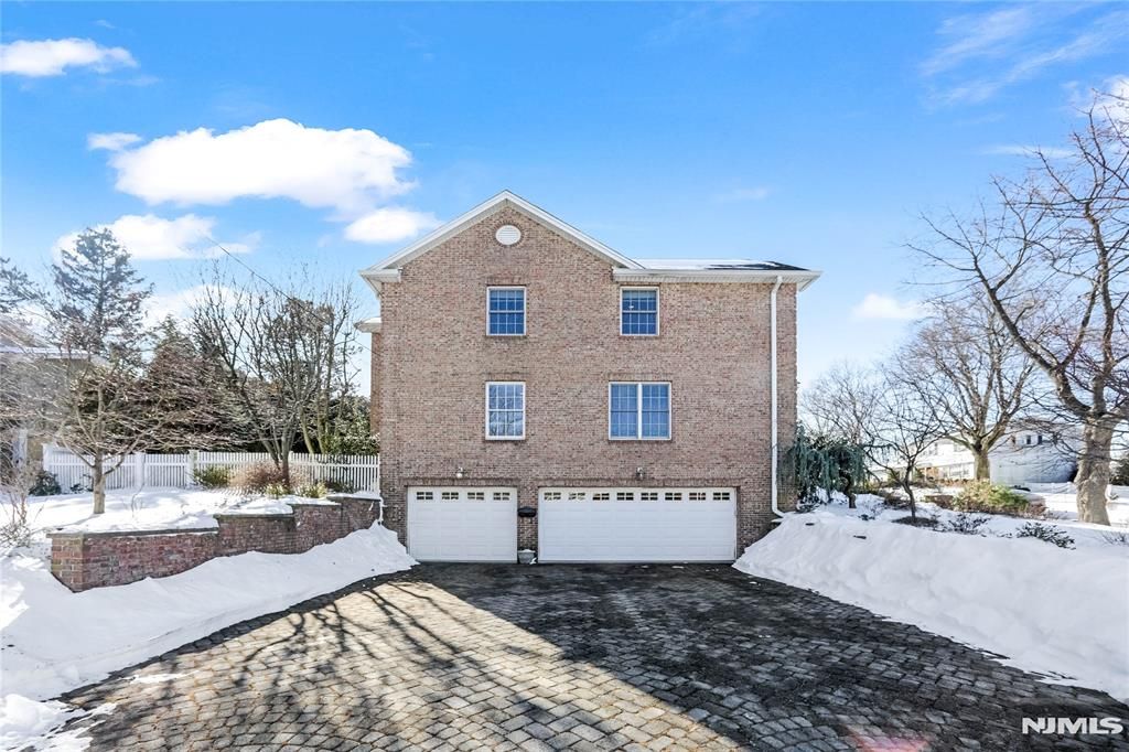 Photo of 365 Forest Drive, Englewood Cliffs, NJ 07632 (MLS # 26003948)