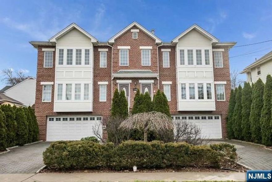 Spacious & Modern 3BR Two family top and bottom in Prime Ridgefield Location Donâ€™t miss this beautifully maintained 2nd-floor unit in a rare oversized 2-family home (approx. 2,000 sq ft) â€” spacious, updated, and move-in ready! *3 large bedrooms, 2.5 bathrooms, including a master suite (Jacuzzi not in use) *Bright and open floor plan with 9â€™ ceilings, recessed LED lighting, and hardwood floors *Spacious living room with fireplace, formal dining area, and modern eat-in kitchen *Kitchen features: granite countertops, maple cabinets, pot-filler over the stove, and sliding doors to private deck *Central A/C, central vacuum, and in-unit washer & dryer *Bonus: Large heated ground-level rec room/den with direct access *2-car garage + brick driveway fits 3 additional cars *Close to NYC transportation, top schools, parks, and shopping *No pets allowed(Unit is on the left side of the house; parking is on the right side *New Price: $3,900/month â€” Schedule your showing today before itâ€™s gone!