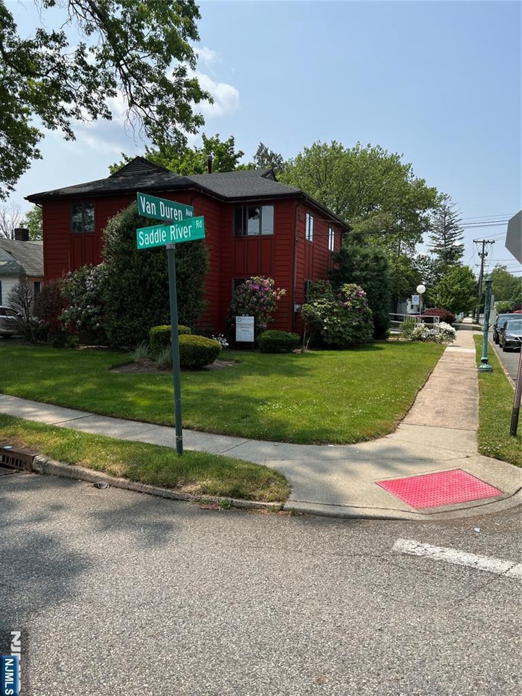 Photo of 1014 Saddle River Road, Fair Lawn, NJ 07410 (MLS # 25041373)