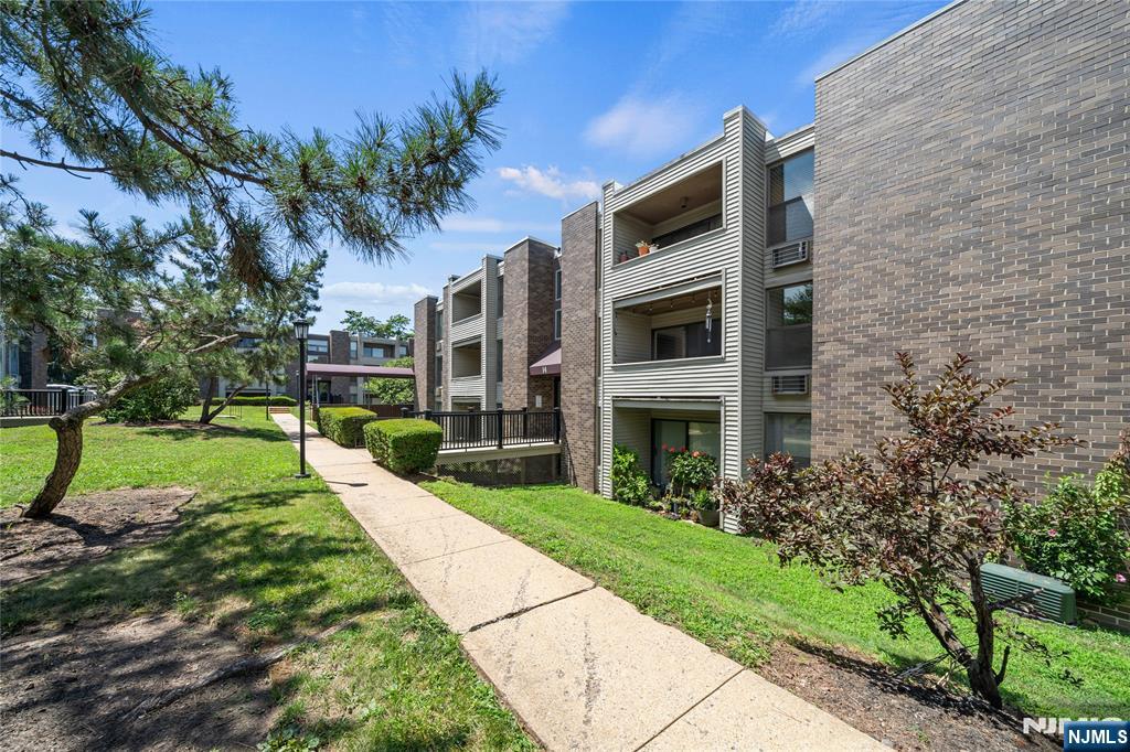 14 River Road G