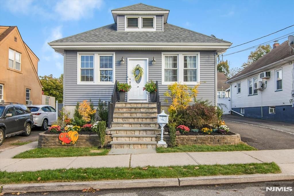 Photo of 69 Newby Avenue, Woodland Park, NJ 07424 (MLS # 26001314)