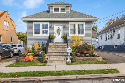 Photo of 69 Newby Avenue, Woodland Park, NJ 07424 (MLS # 26001314)