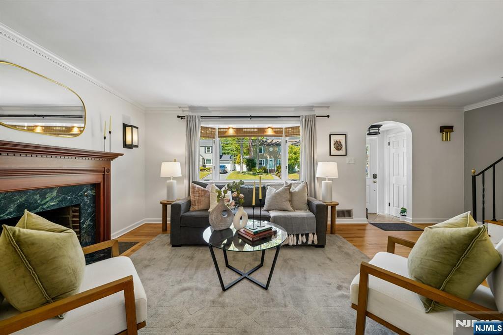 99 Ferncliff Road