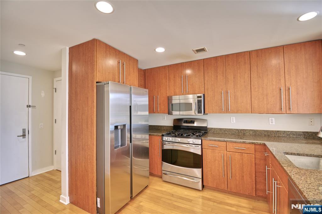 800 12th Street 308