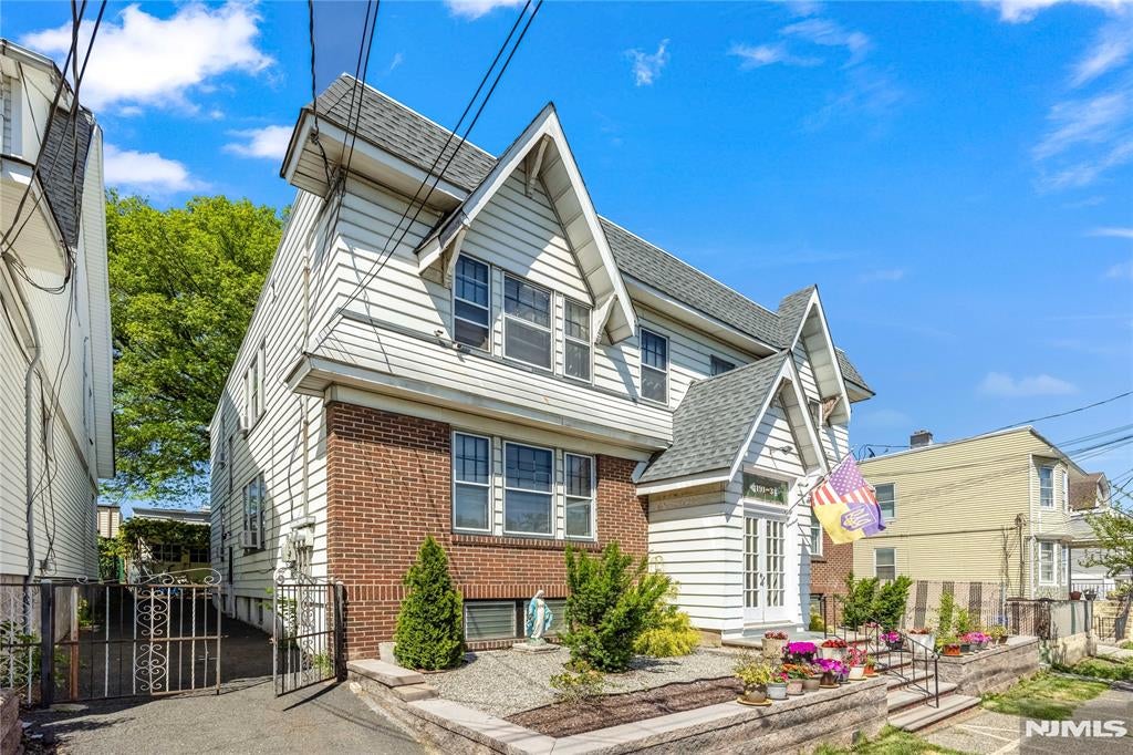 193 Dukes Street