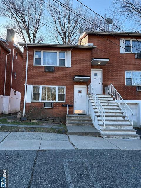 Photo of 522 Columbia Ave #1, Fort Lee, NJ 07024 (MLS # 25043765)