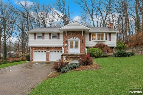 1977 Glen Avenue Twp of Washington NJ 07676
