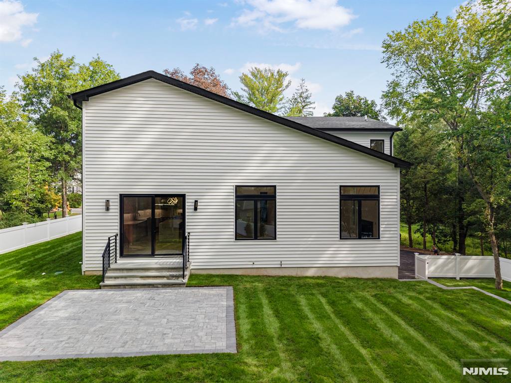 914 Hammond Road