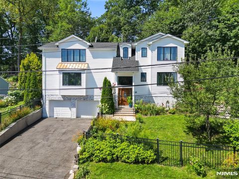 Photo of 21 Cedar Street, Cresskill, NJ 07626 (MLS # 25029890)