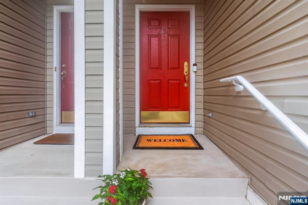 252 Ridge Drive
