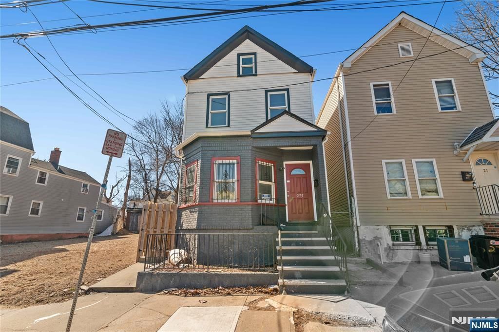 Photo of 27 Winans Avenue, Newark, NJ 07108 (MLS # 25006754)