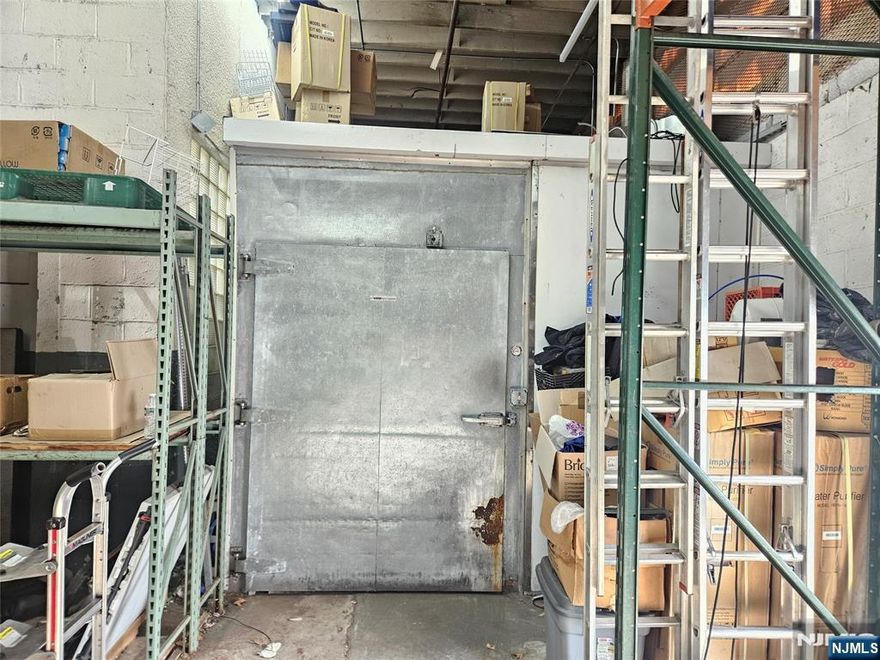 Freezer (Approx. 12'Wx20'Lx10'H). Convenient Location. Flexible Term. Rent includes all expense. Tenant pays 1-month realtor fee.