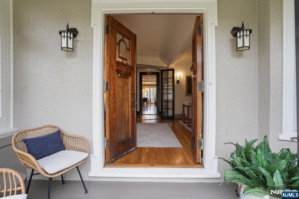 108 Maplewood Avenue