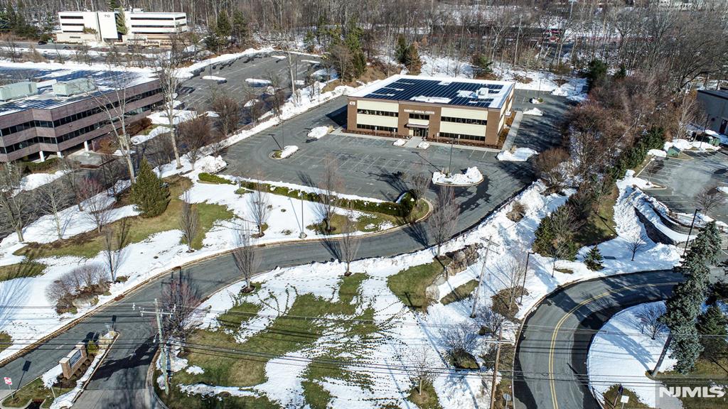 470 Franklin Turnpike 105