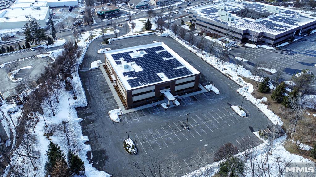 470 Franklin Turnpike 105