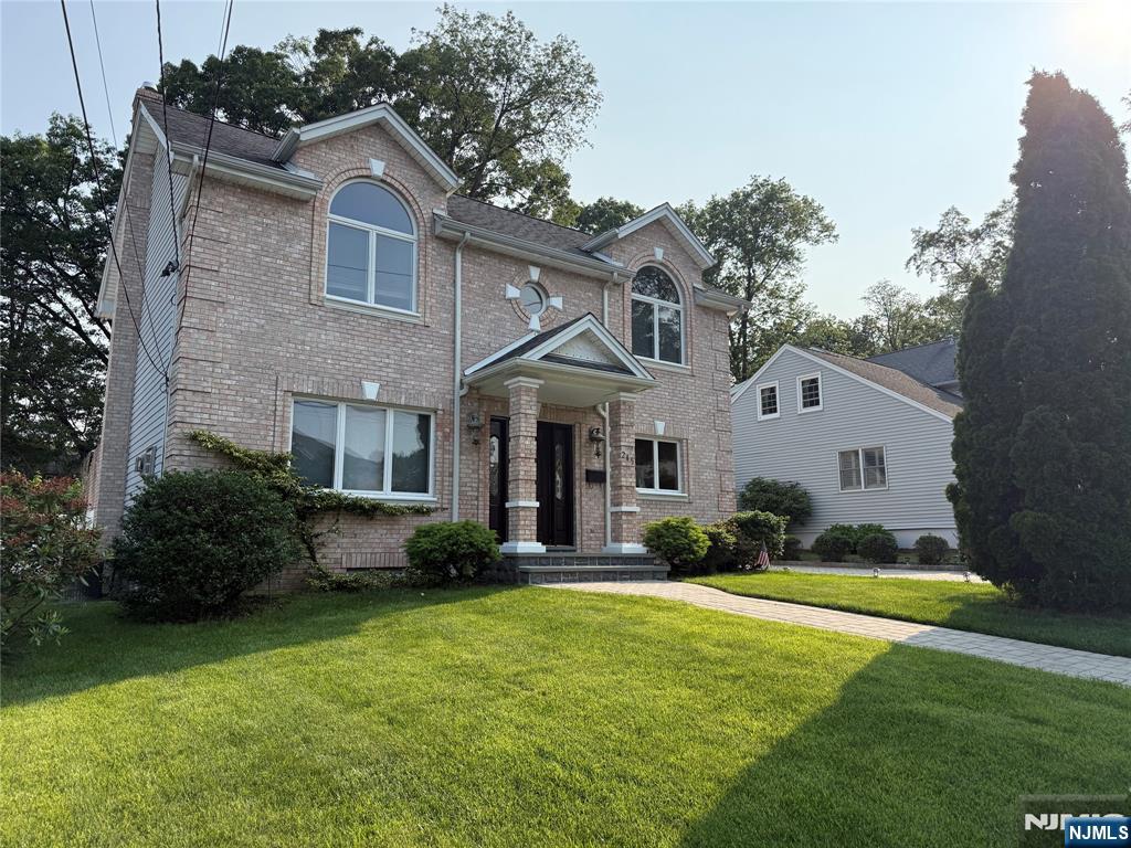 Property for Sale at 245 Madison Avenue, River Edge, New Jersey - Bedrooms: 4 
Bathrooms: 4 
Rooms: 11  - $949,000