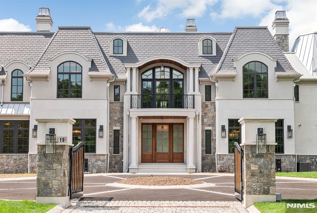 19 Rio Vista Drive