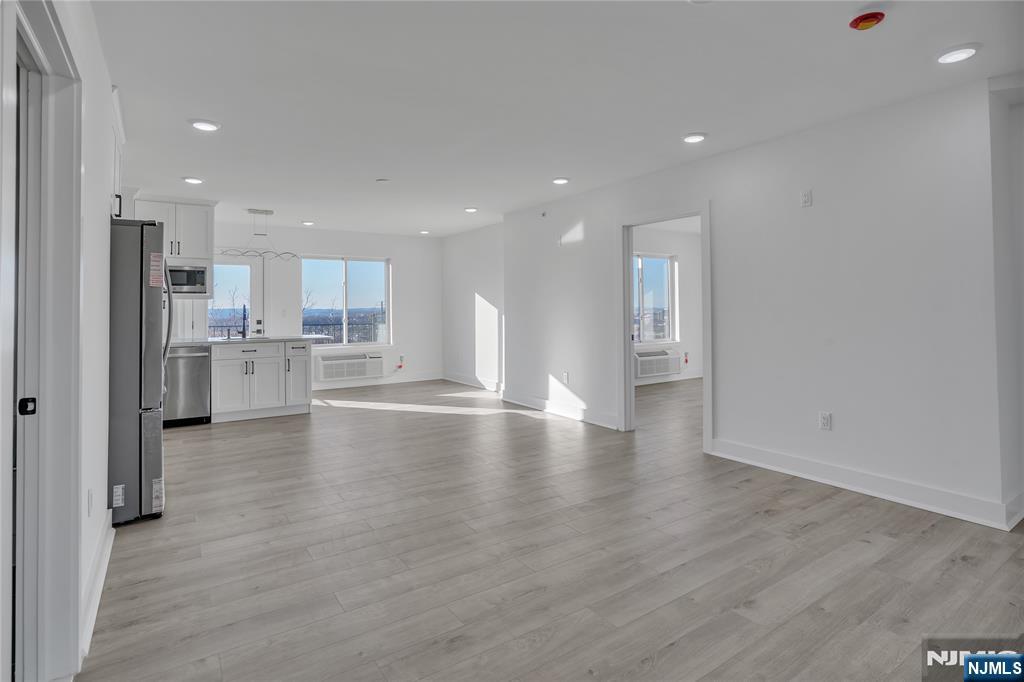 2601 Jane Street 404