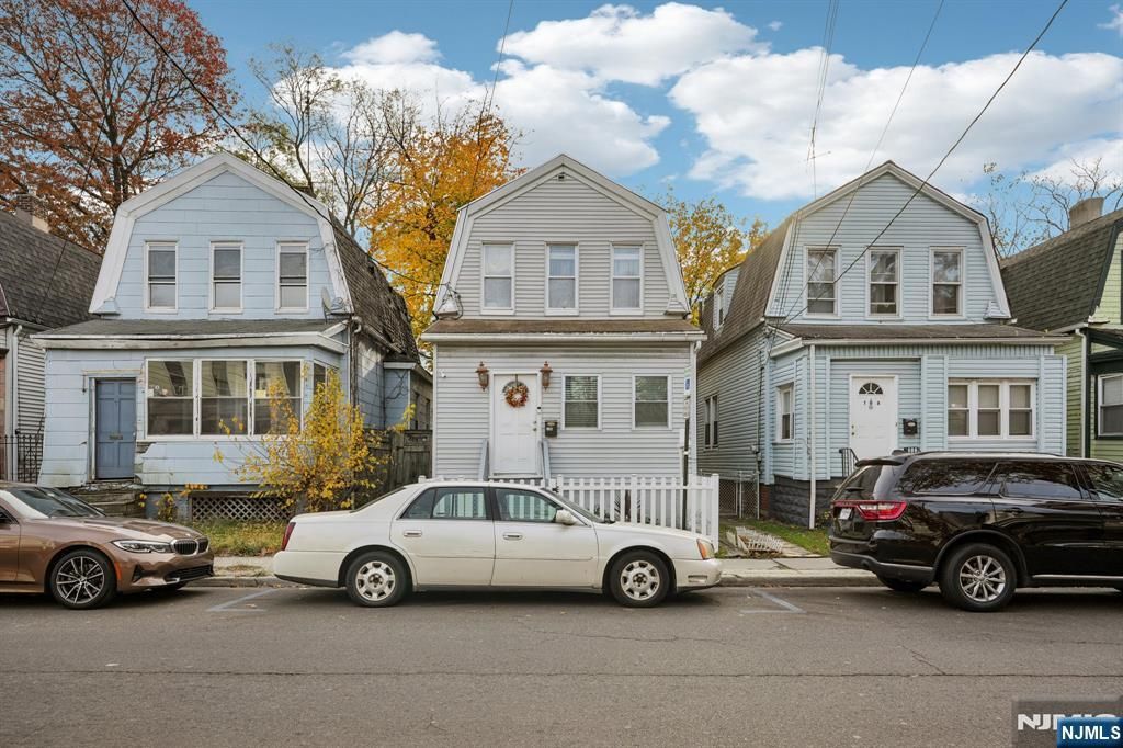 Photo of 108 Washington Avenue, Irvington, NJ 07111 (MLS # 25040842)