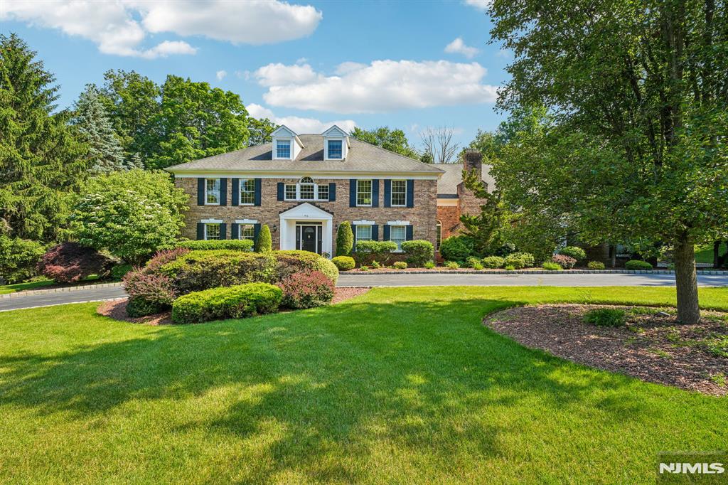 Photo of 416 Devonshire Drive, Franklin Lakes, NJ 07417 (MLS # 26010615)