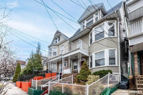 102 Treacy Avenue Newark NJ 07108