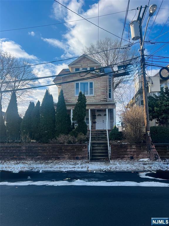 Rental Property at 1014 Noll, Newark, New Jersey - Bedrooms: 3 
Bathrooms: 1 
Rooms: 6  - $3,100 MO.