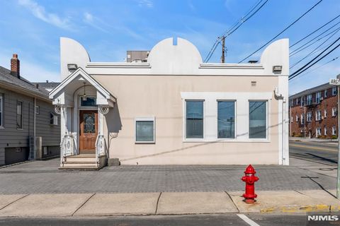 Photo of 309 Argyle Place, Kearny, NJ 07032 (MLS # 26009167)