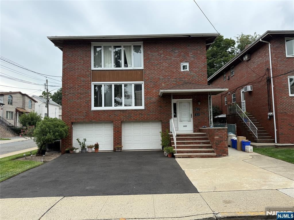 2457 8th Street