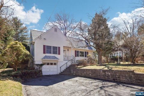 284 Miller Road, Mahwah, NJ 07430 - MLS#: 25008890