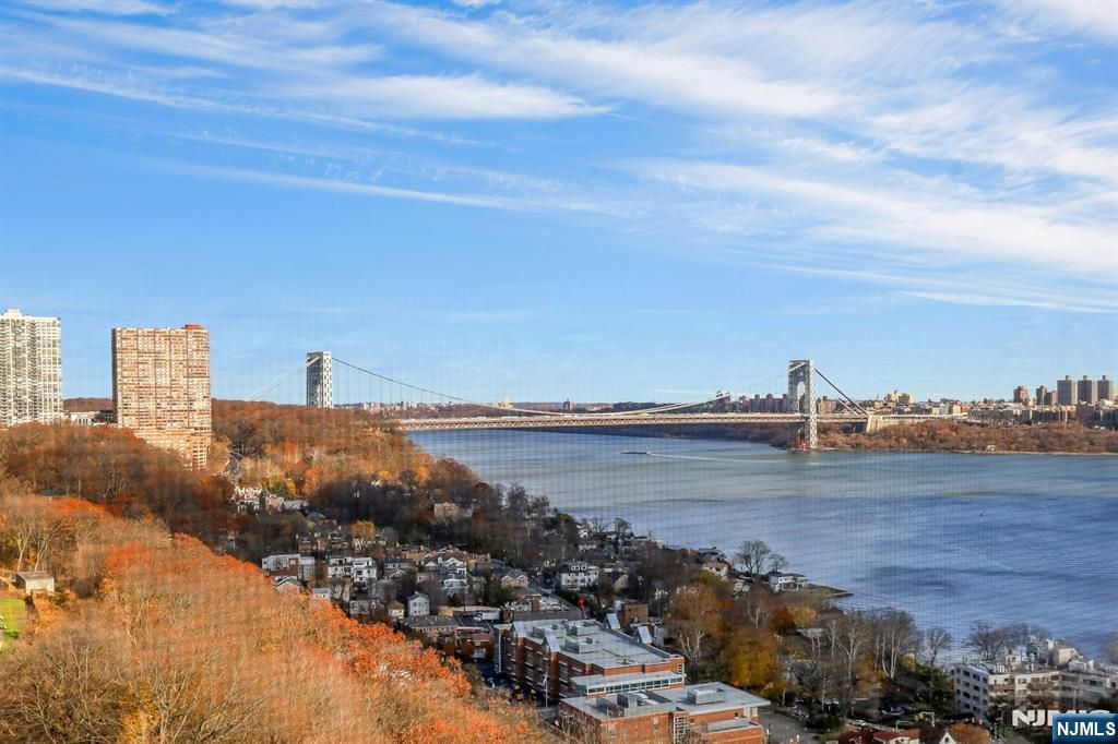 Photo of 5 Horizon Rd #907, Fort Lee, NJ 07024 (MLS # 25034706)