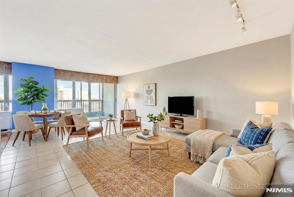 Photo of 5 Horizon Rd #907, Fort Lee, NJ 07024 (MLS # 25034706)