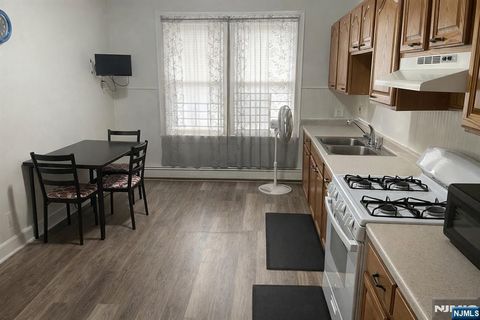 Photo of 382386 Highland Ave #201, Kearny, NJ 07032 (MLS # 26007814)