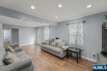 147 7th Street