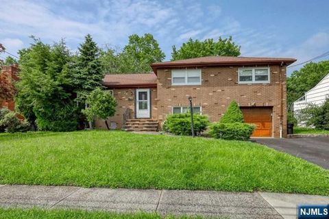 Photo of 31 Garwood Road, Fair Lawn, NJ 07410 (MLS # 26021711)