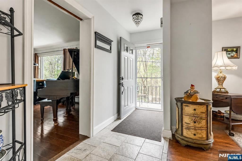 33 Brooksyde Avenue