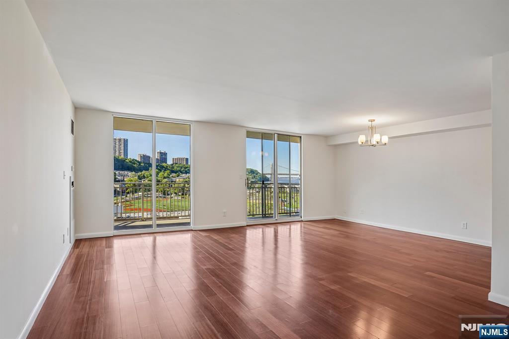 1077 River Road 1013