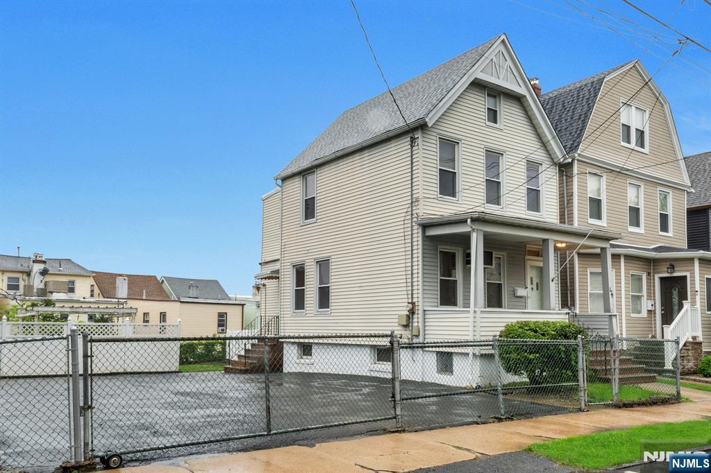 Property for Sale at 179 Maple Street, Kearny, New Jersey - Bedrooms: 2 
Bathrooms: 2 
Rooms: 6  - $450,000